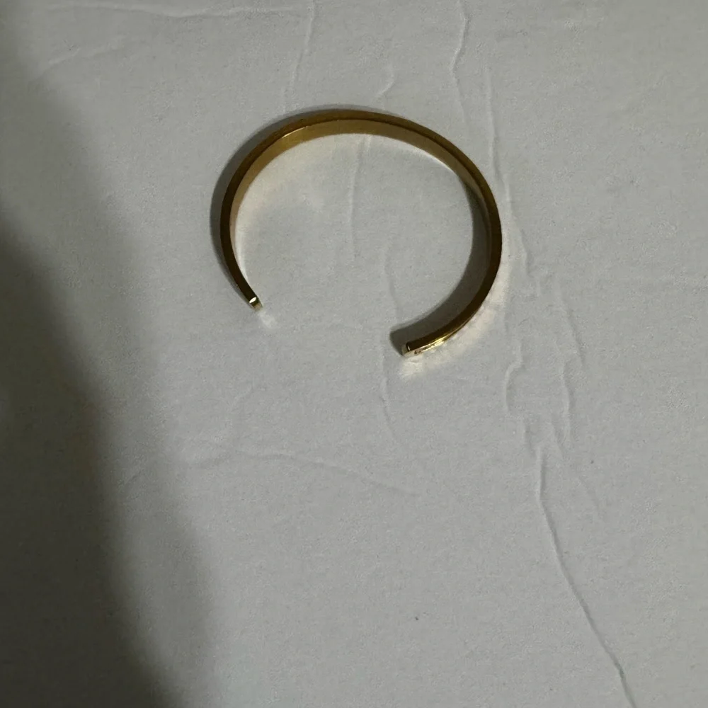 Fashion Jewelry Gold-Plated Roman Numerals Cuff-Bracelet (UNISEX)